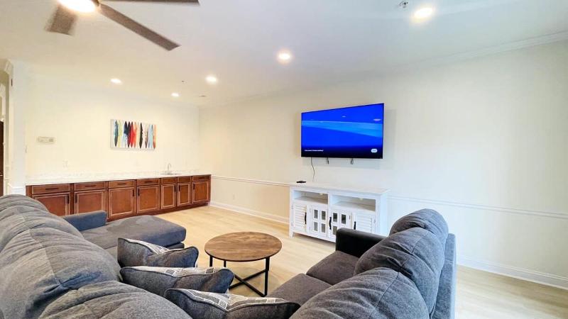 The best location Spacious ocean view 7BR pool - image 5