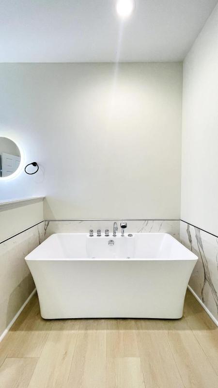The best location Spacious ocean view 7BR pool - image 22