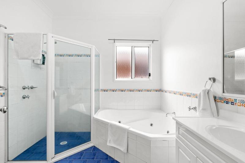 Mar-Lins - Pet Friendly - 2 Mins Walk to Beach - image 22