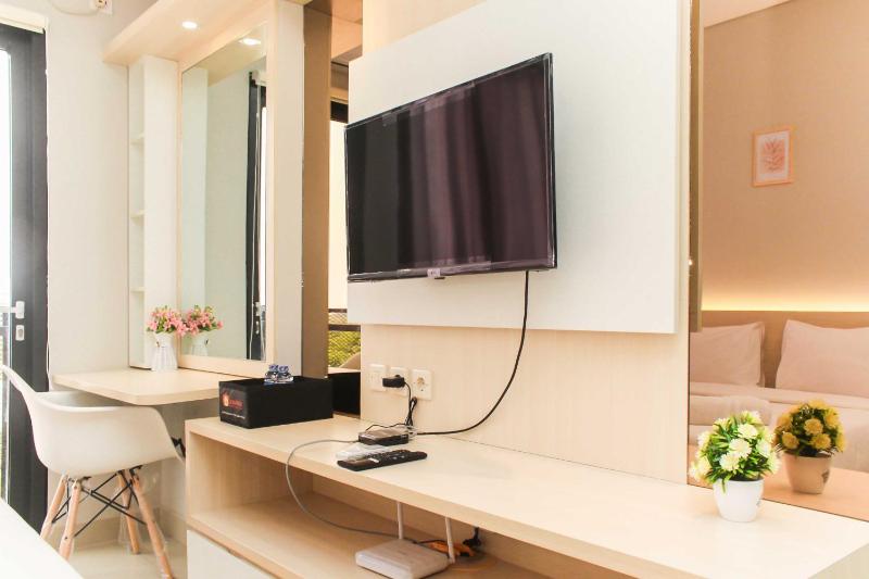 Homey and Tidy Studio Monroe Tower Apartment By Travelio - image 9