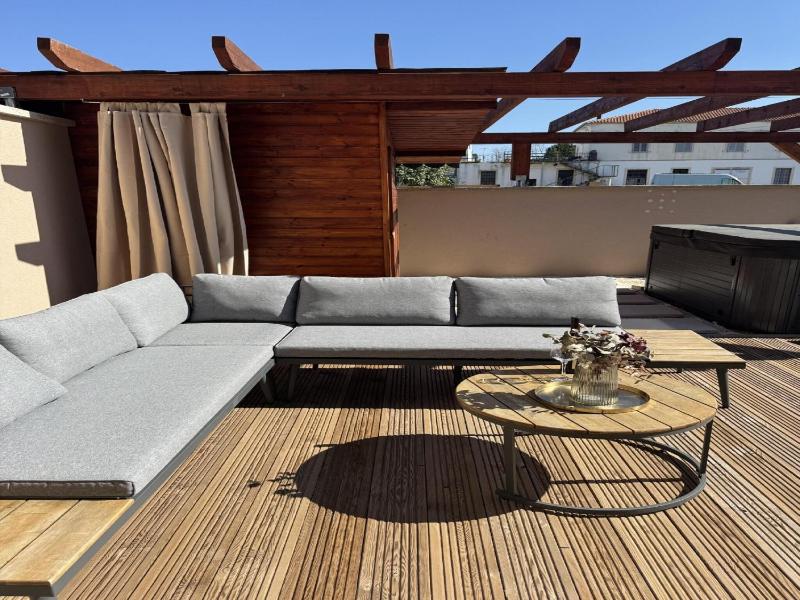 Family villa with pool wellness - image 13