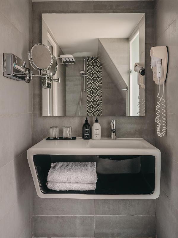 Suite image 3