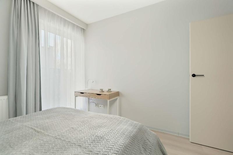 Comfortable Apartment with Air Conditioning by Renters Prestige - image 8