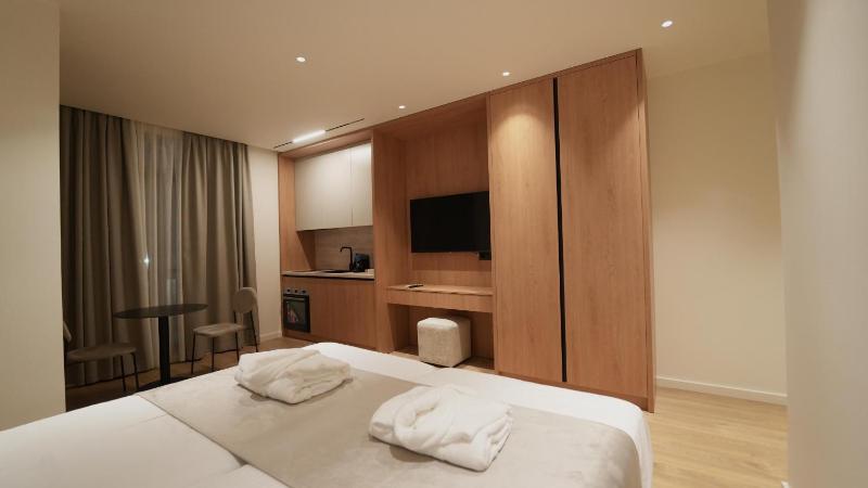 diVin Luxury Suites - image 6