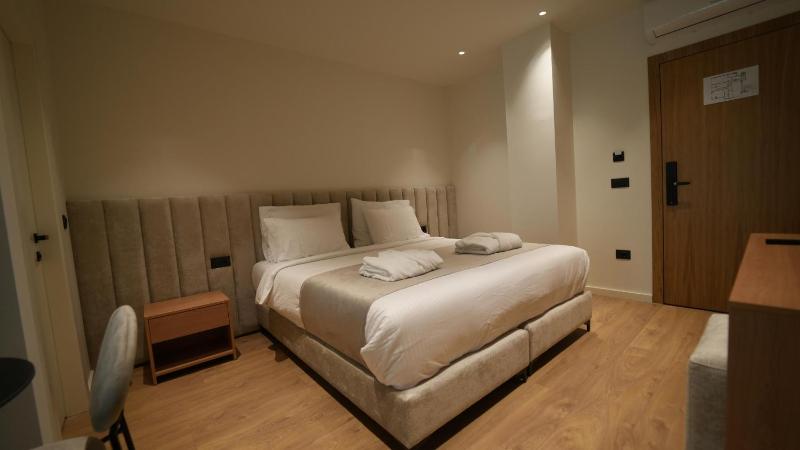 diVin Luxury Suites - image 10