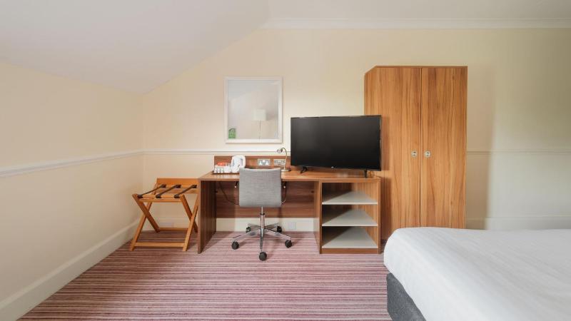 Standard Room image 3