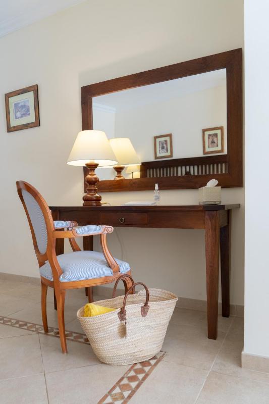 Junior Suite (3 Adults) image 4