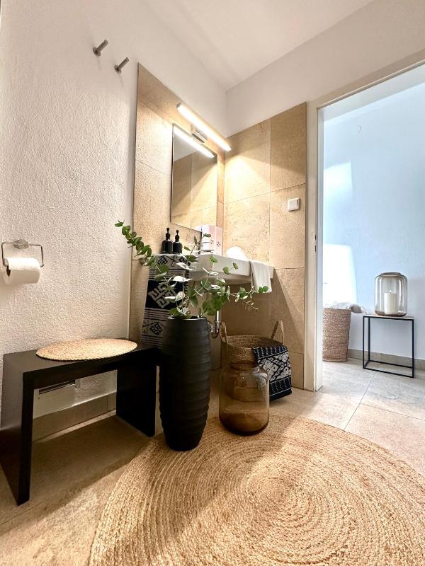 Deluxe Double Room image 2