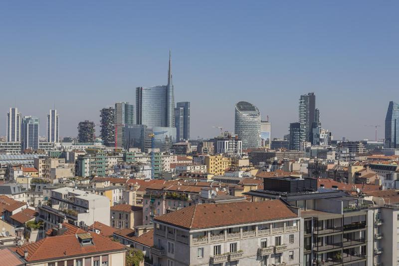 One-Bedroom Apartment image 1