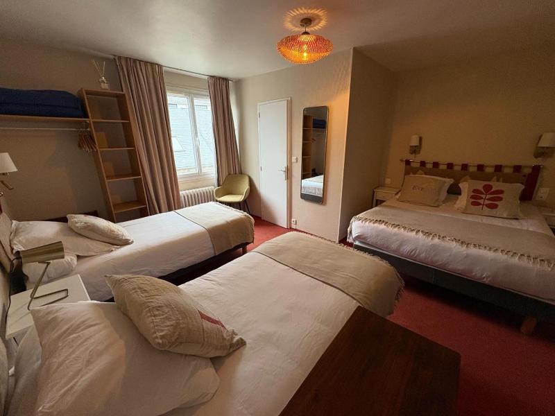 Quadruple Room image 1