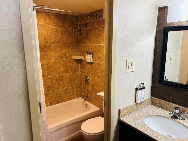 Holiday Inn Express Philadelphia-Midtown by IHG - image 4