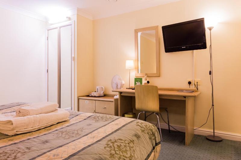 Double Room without Window image 2