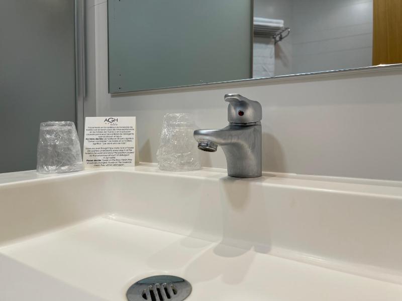 Habitación doble 1 o 2 camas con vistas a la calle image 3