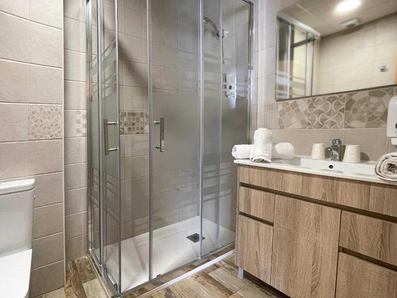 Twin Room with View image 4