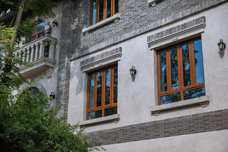 Chongqing Manque Mansion Century Old Republic Style & River View Free Custom Photoshoot Free Breakfast & 131 Skydeck Ticket - image 15