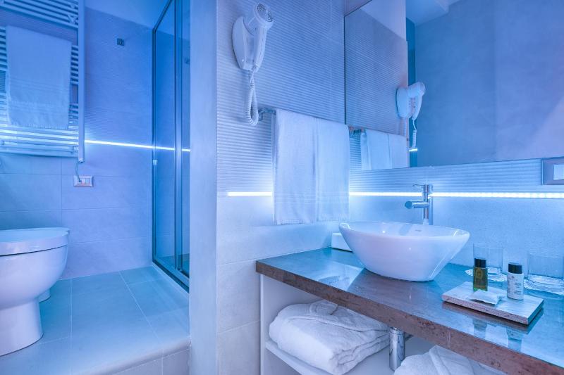 Shali Luxury Suite Spagna - image 16