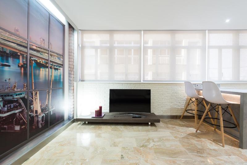 Suites Garden Loft Dalí - image 7