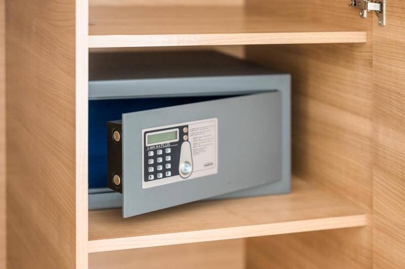 Superior Double or Twin Room with Extra Bed image 4