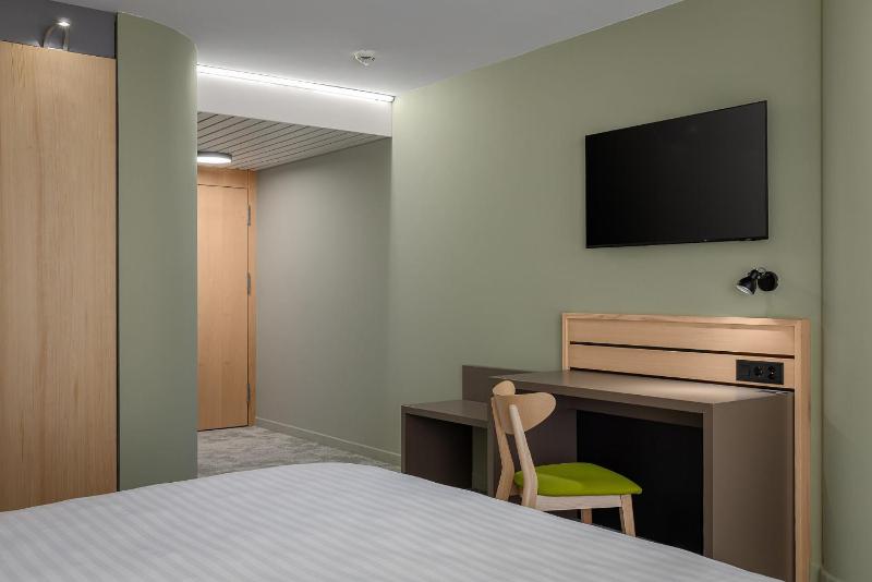 Single Room image 1