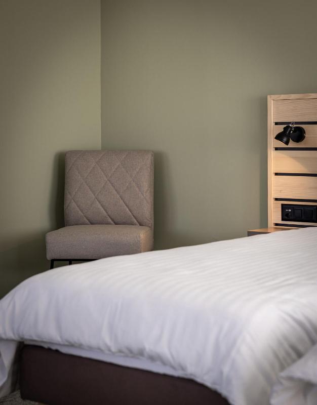 Single Room image 3