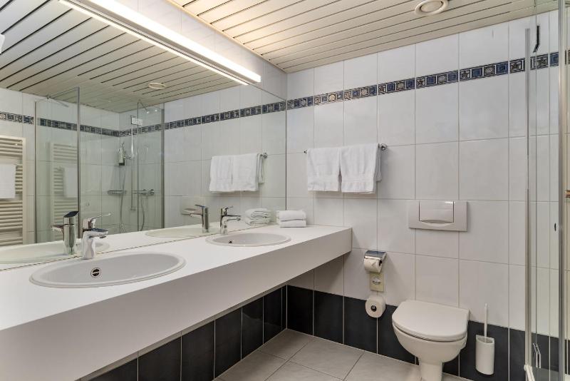 Junior Suite image 3