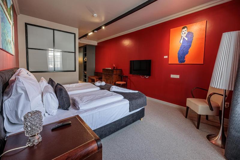 Superior Double or Twin Room image 3