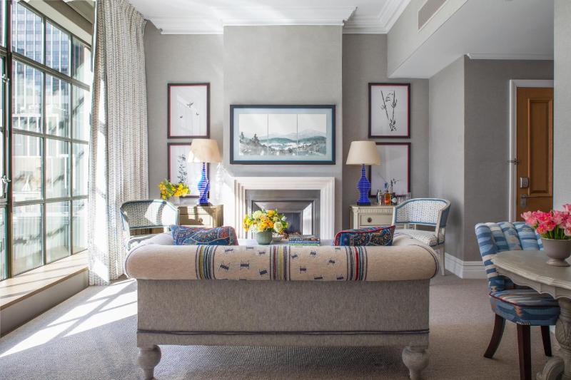 One-Bedroom Suite image 3