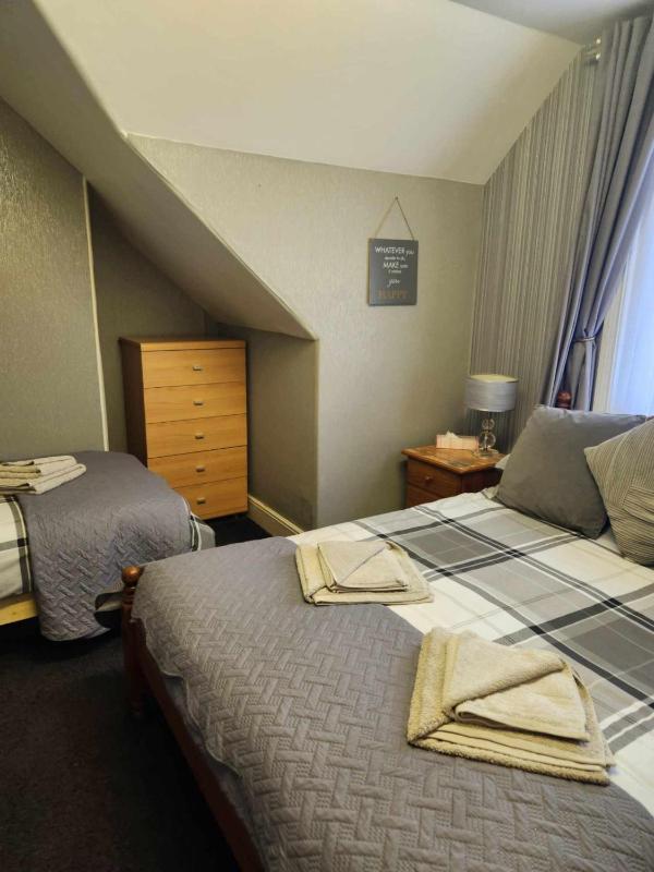 Triple Room image 4