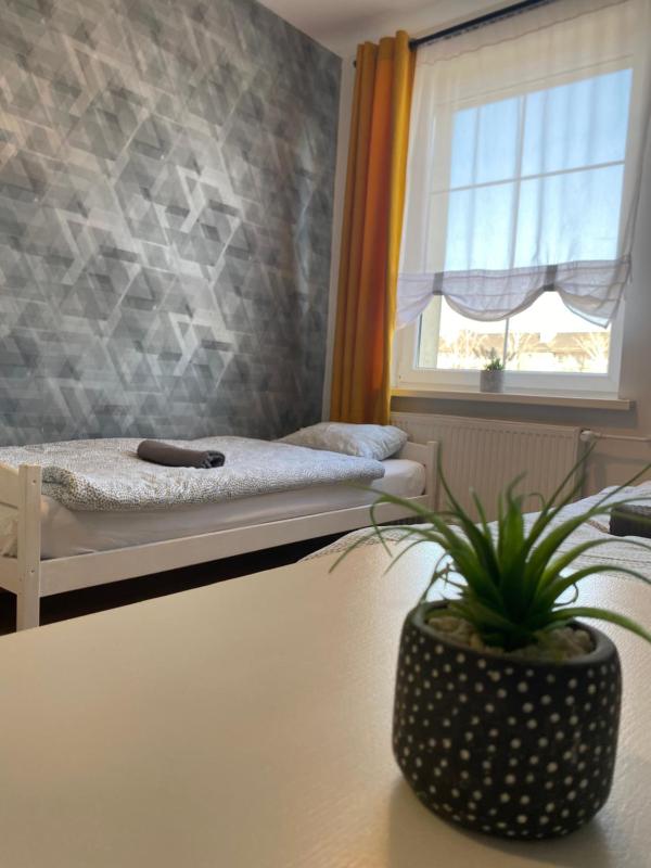 Triple Room with Shared Bathroom image 3