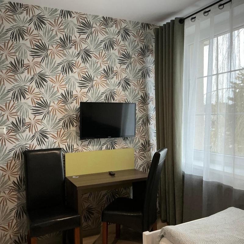 Double Room with Private Bathroom image 4