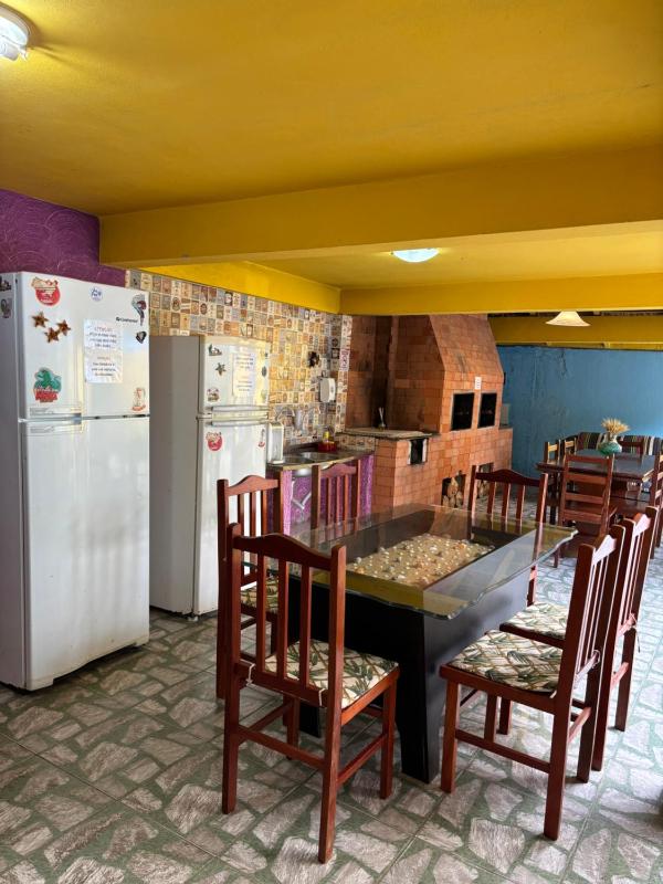 Suítes Yellow House BC - image 14