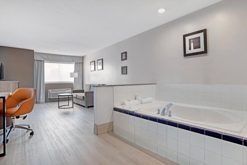King Suite image 3