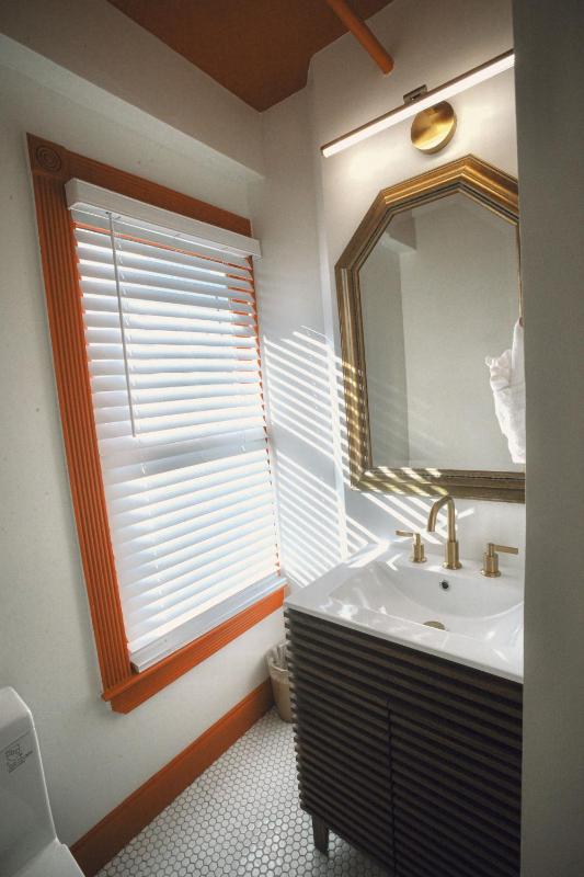 Superior Queen Room image 2