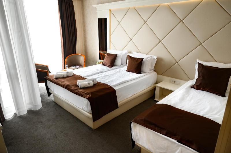 Standard Double or Twin Room - Non-Renovated Room image 3
