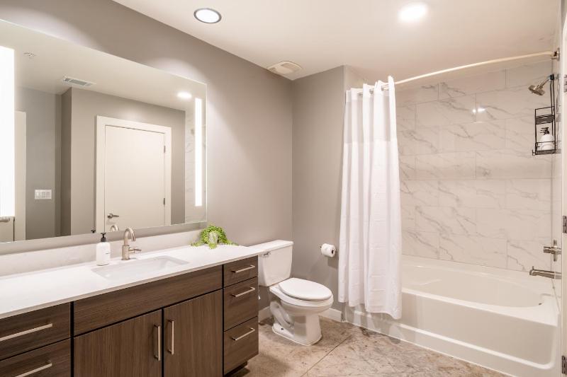 Suite with Balcony (Self Check-in with Virtual Front Desk) image 3