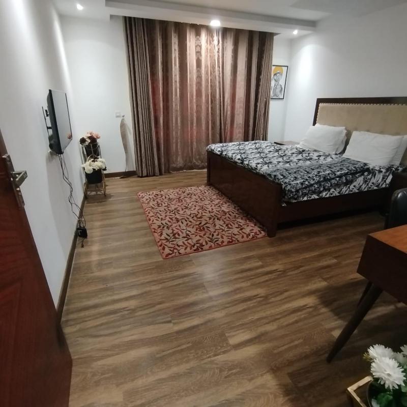 Stylish Luxury Apartments in Gold Crest With Shopping Mall by HBA - image 5