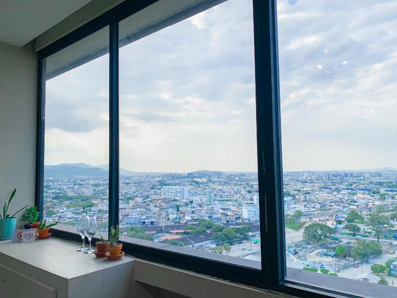 Suite vista al rio desde piso alto parking - image 12