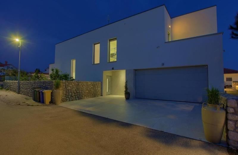 Luxury villa with a swimming pool Krk - 23992 - image 30