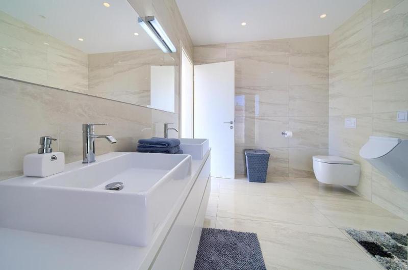 Luxury villa with a swimming pool Krk - 23992 - image 31