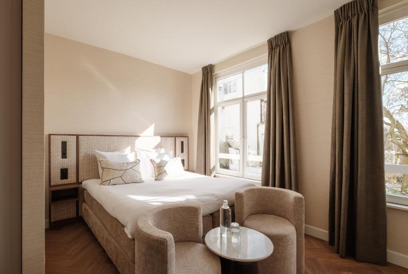 Comfy Double Room image 1