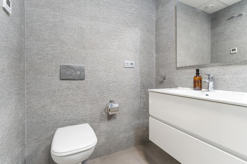 Cozy sea view apartment - image 27