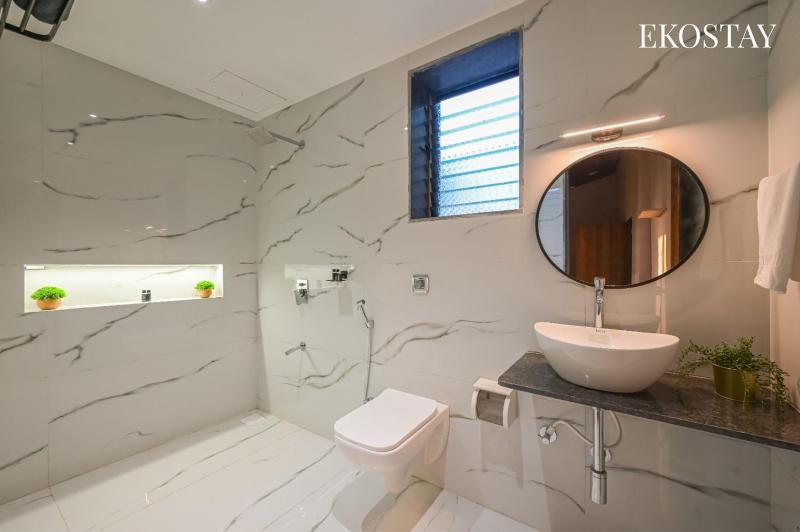 EKOSTAY - Noir Villa - image 4
