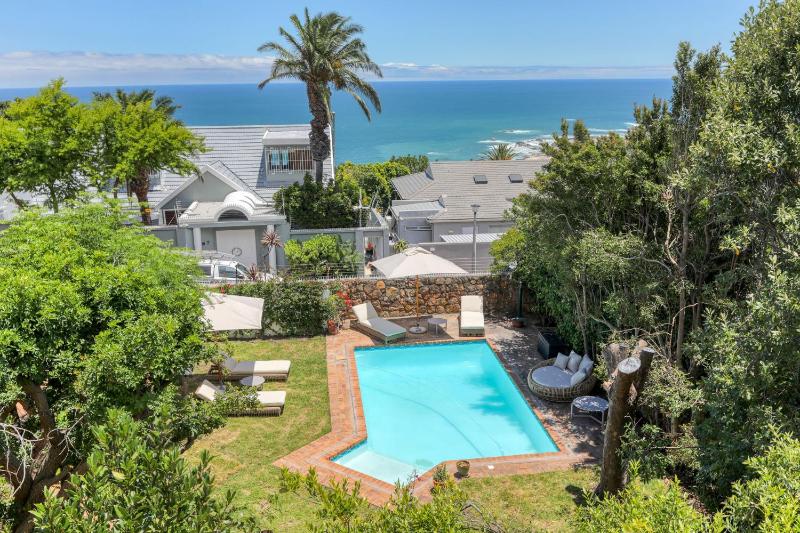 Camps Bay Glen Authentic Villa - image 1