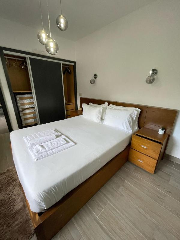 Two-Bedroom Bungalow image 1