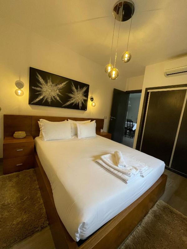 Two-Bedroom Bungalow image 3