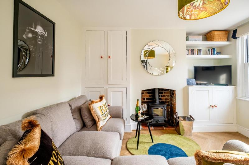 Sleepers Cottage - image 2