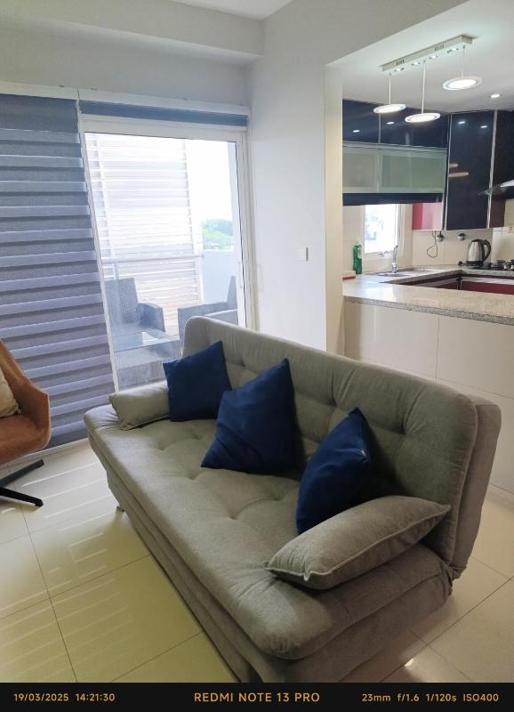 Hermoso Apartamento de 2 habitaciones en Avenida Bush - image 3
