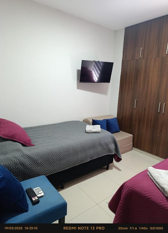 Hermoso Apartamento de 2 habitaciones en Avenida Bush - image 12