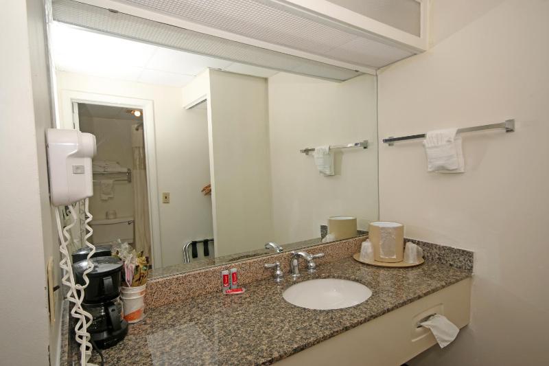 Accessible 1 Double Bed image 2