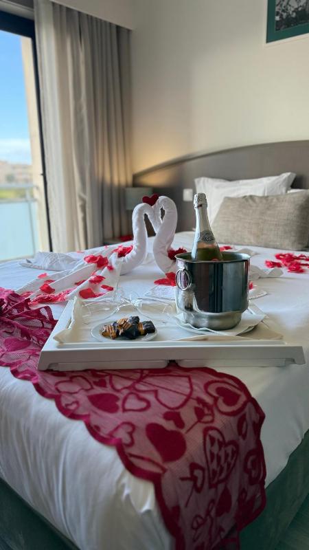 Romantic Double/Twin Room image 1